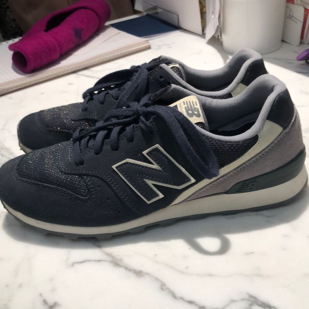 New Balance 696’s